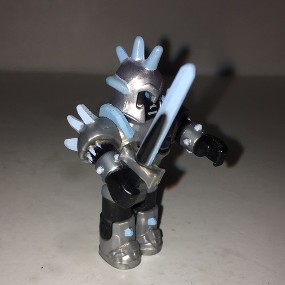 SET OF SIX ROBLOX ROBOT SERIES ACTION FIGURES 3" WITH ACCESSORIES AS PICTURED - Picture 7 of 7